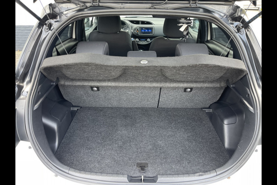 Toyota Yaris 1.5 Hybrid Bi-Tone | Parelmoer | CarPlay | Camera | Keyless | Cruise | 16 inch