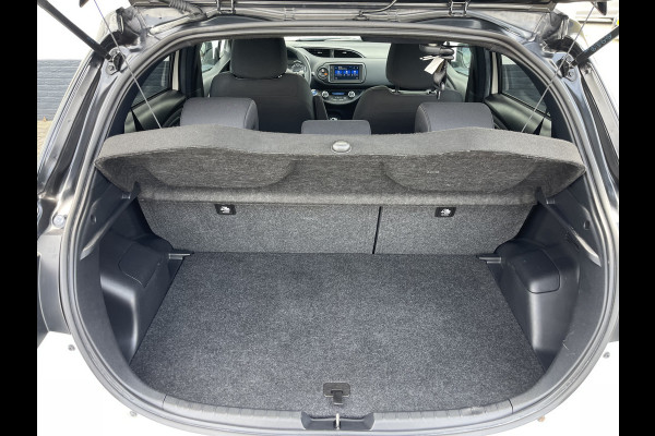 Toyota Yaris 1.5 Hybrid Bi-Tone | Parelmoer | CarPlay | Camera | Keyless | Cruise | 16 inch