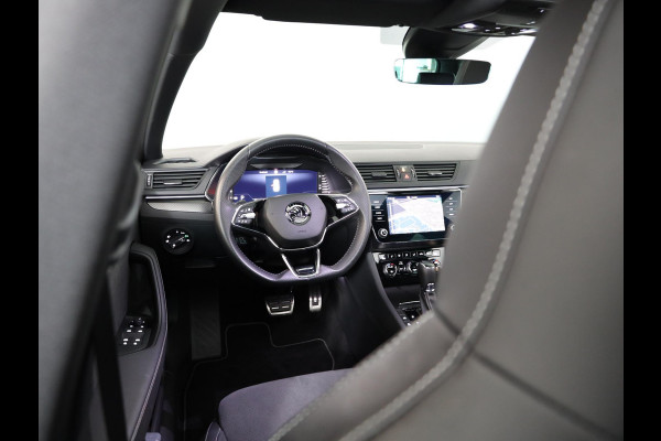 Škoda Superb Combi 1.4 TSI iV Sportline Business 218 pk | Verlengde garantie | Navigatie | Panoramadak | Parkeersensoren | Achteruitrijcamera | Stoelverwarming v/a |