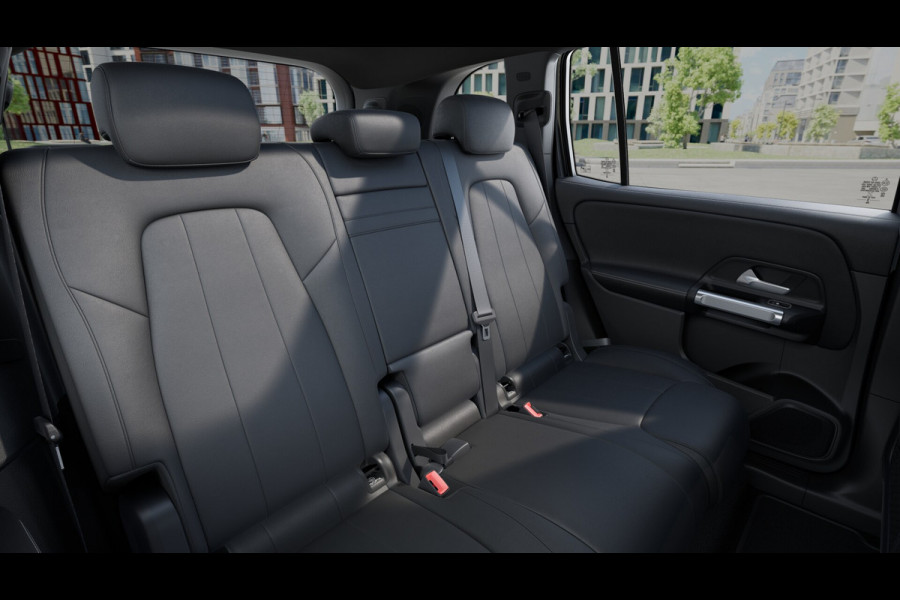 Mercedes-Benz EQB 250+ Business Solution Luxury 7p. 71 kWh | Parkeerpakket met achteruitrijcamera | EASY PACK achterklep | Dodehoekassistent | GUARD 360° Voertuigbescherming Plus | Extra USB-poorten | Verwarmde stoelen vooraan |