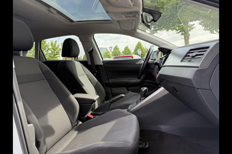 Volkswagen Polo 1.0 TSI Comfortline Business R-Line 2e Eigenaar,Automaat,Navi,Clima,Adapt cruise,Pano,Carplay,PDC V+A,Trekhaak,Elek ramen,Lm velgen,N.A.P,APK tot 02-2026