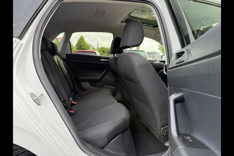 Volkswagen Polo 1.0 TSI Comfortline Business R-Line 2e Eigenaar,Automaat,Navi,Clima,Adapt cruise,Pano,Carplay,PDC V+A,Trekhaak,Elek ramen,Lm velgen,N.A.P,APK tot 02-2026