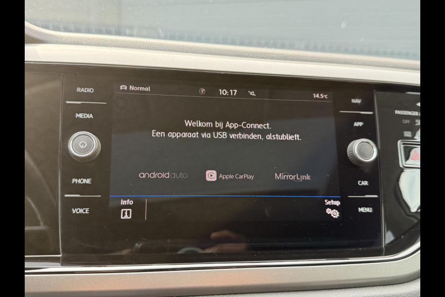 Volkswagen Polo 1.0 TSI Comfortline Business R-Line 2e Eigenaar,Automaat,Navi,Clima,Adapt cruise,Pano,Carplay,PDC V+A,Trekhaak,Elek ramen,Lm velgen,N.A.P,APK tot 02-2026
