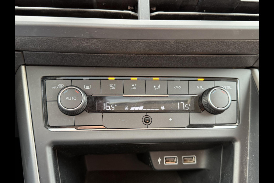 Volkswagen Polo 1.0 TSI Comfortline Business R-Line 2e Eigenaar,Automaat,Navi,Clima,Adapt cruise,Pano,Carplay,PDC V+A,Trekhaak,Elek ramen,Lm velgen,N.A.P,APK tot 02-2026