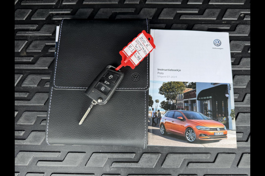 Volkswagen Polo 1.0 TSI Comfortline Business R-Line 2e Eigenaar,Automaat,Navi,Clima,Adapt cruise,Pano,Carplay,PDC V+A,Trekhaak,Elek ramen,Lm velgen,N.A.P,APK tot 02-2026