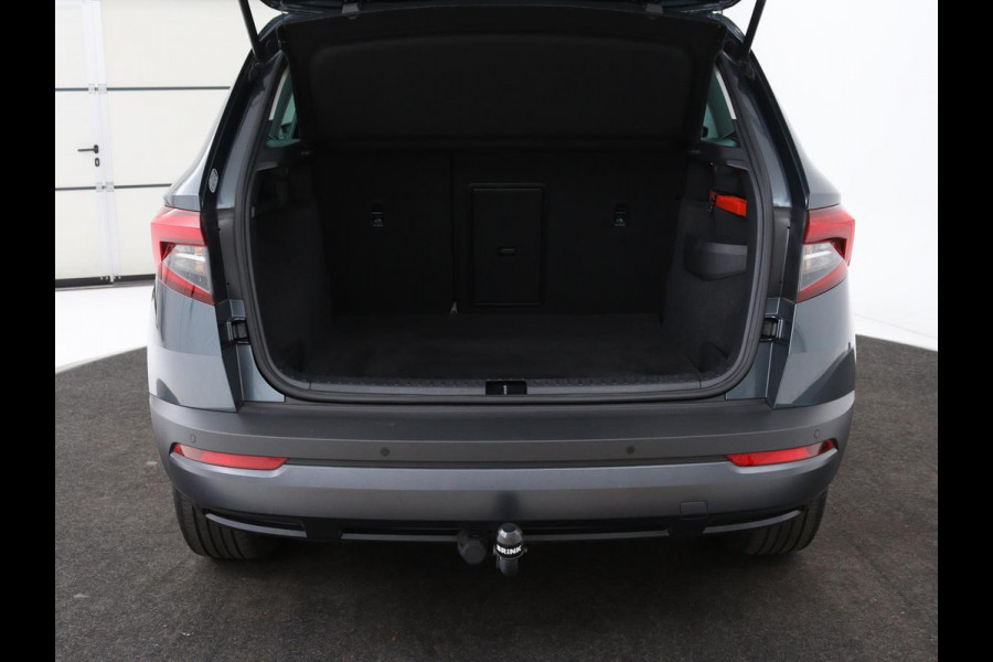 Škoda Karoq 1.0 TSI Business Edition | Panoramadak | Stoelverwarming | Trekhaak | Carplay | Navigatie | Climate control | Parkeerhulp | Cruise control