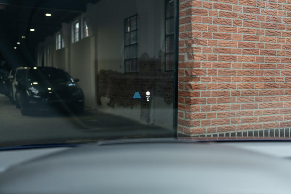Volkswagen Golf 1.5 eTSI R-Line Pano / HUD / Camera
