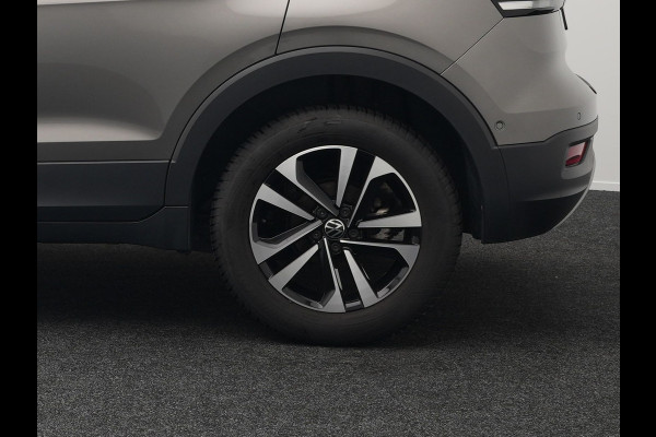 Volkswagen T-Cross 1.5 TSI Style 150pk DSG | Adaptive Cruise | Beats Audio | Stoelverwarming | Apple Carplay | Sfeerverlichting | Parkassist | Navi Full Map | DAB |