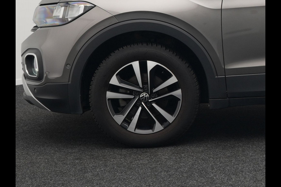 Volkswagen T-Cross 1.5 TSI Style 150pk DSG | Adaptive Cruise | Beats Audio | Stoelverwarming | Apple Carplay | Sfeerverlichting | Parkassist | Navi Full Map | DAB |