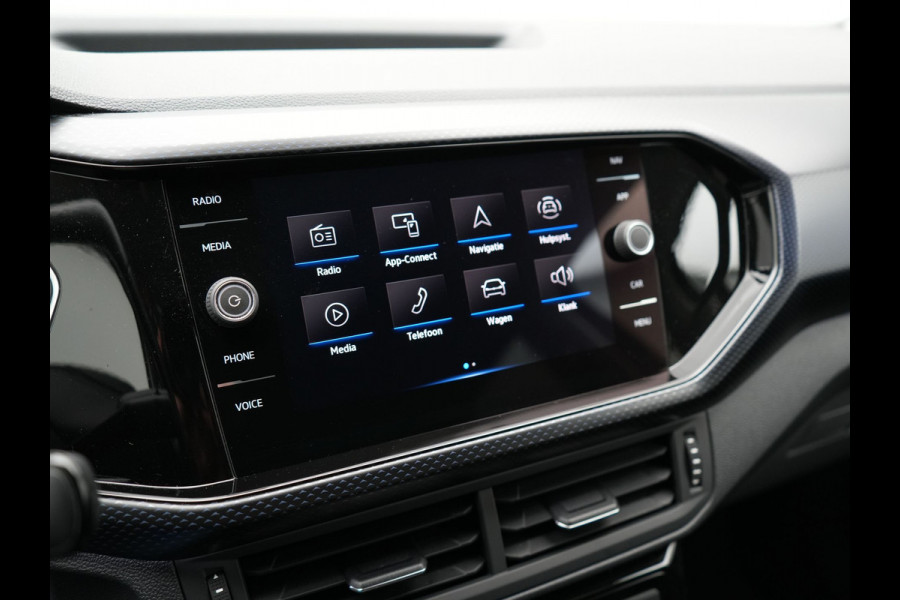 Volkswagen T-Cross 1.5 TSI Style 150pk DSG | Adaptive Cruise | Beats Audio | Stoelverwarming | Apple Carplay | Sfeerverlichting | Parkassist | Navi Full Map | DAB |