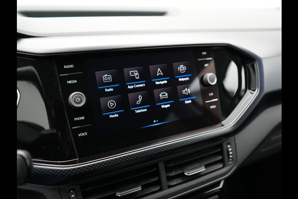 Volkswagen T-Cross 1.5 TSI Style 150pk DSG | Adaptive Cruise | Beats Audio | Stoelverwarming | Apple Carplay | Sfeerverlichting | Parkassist | Navi Full Map | DAB |