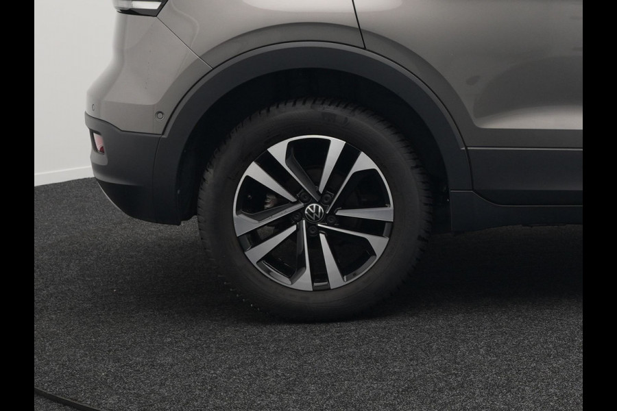 Volkswagen T-Cross 1.5 TSI Style 150pk DSG | Adaptive Cruise | Beats Audio | Stoelverwarming | Apple Carplay | Sfeerverlichting | Parkassist | Navi Full Map | DAB |