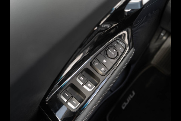 Kia Niro 1.6 GDi Hybrid DynamicLine | Trekhaak | Navigatie | Achteruitrijcamera |