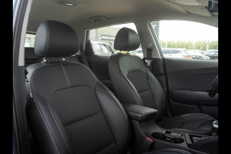 Kia Niro 1.6 GDi Hybrid DynamicLine | Trekhaak | Navigatie | Achteruitrijcamera |
