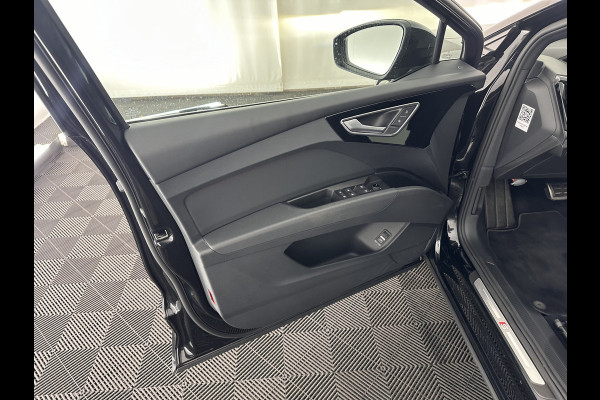 Audi Q4 e-tron 40 S edition 77 kWh S-Line-Sportpack [ 3-Fase ] (INCL-BTW) *HEAT-PUMP | LEATHER-FABRIC | MATRIX-LED | ADAPTIVE-CRUISE | AMBIENT-LIGHT | DIGI-COCKPIT | AUDI-SOUND | DAB+ | KEYLESS | SHIFT-PADDLES | CAMERA | HEATED-SPORTSEATS | 20''ALU*