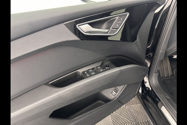 Audi Q4 e-tron 40 S edition 77 kWh S-Line-Sportpack [ 3-Fase ] (INCL-BTW) *HEAT-PUMP | LEATHER-FABRIC | MATRIX-LED | ADAPTIVE-CRUISE | AMBIENT-LIGHT | DIGI-COCKPIT | AUDI-SOUND | DAB+ | KEYLESS | SHIFT-PADDLES | CAMERA | HEATED-SPORTSEATS | 20''ALU*
