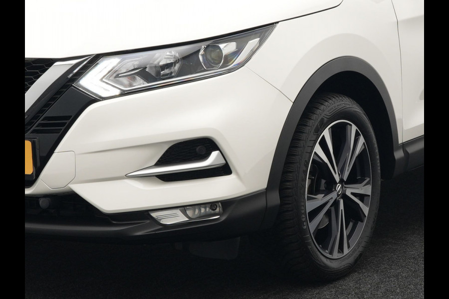 Nissan QASHQAI 1.3 DIG-T N-Connecta Automaat Dealer O.H. | Panodak | Sportstoelen Verwarmd | Apple Carplay | Navigatie | 360 Camera | Climate Control | DAB | Cruise Control |