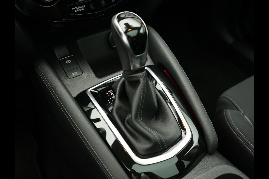 Nissan QASHQAI 1.3 DIG-T N-Connecta Automaat Dealer O.H. | Panodak | Sportstoelen Verwarmd | Apple Carplay | Navigatie | 360 Camera | Climate Control | DAB | Cruise Control |