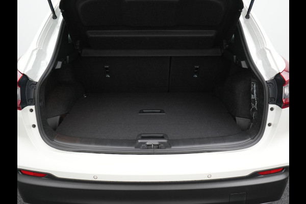 Nissan QASHQAI 1.3 DIG-T N-Connecta Automaat Dealer O.H. | Panodak | Sportstoelen Verwarmd | Apple Carplay | Navigatie | 360 Camera | Climate Control | DAB | Cruise Control |