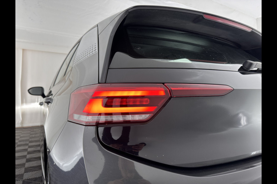 Volkswagen ID.3 First 58 kWh (INCL-BTW) *ADAPTIVE-CRUISE | FULL-LED | NAVI-FULLMAP | DIGI-COCKPIT | HEATED-COMFORT-SEATS | DAB+ | AMBIENT-LIGHT | MICROFIBRE | ECC | IQ-DRIVE | PDC | 18''ALU *