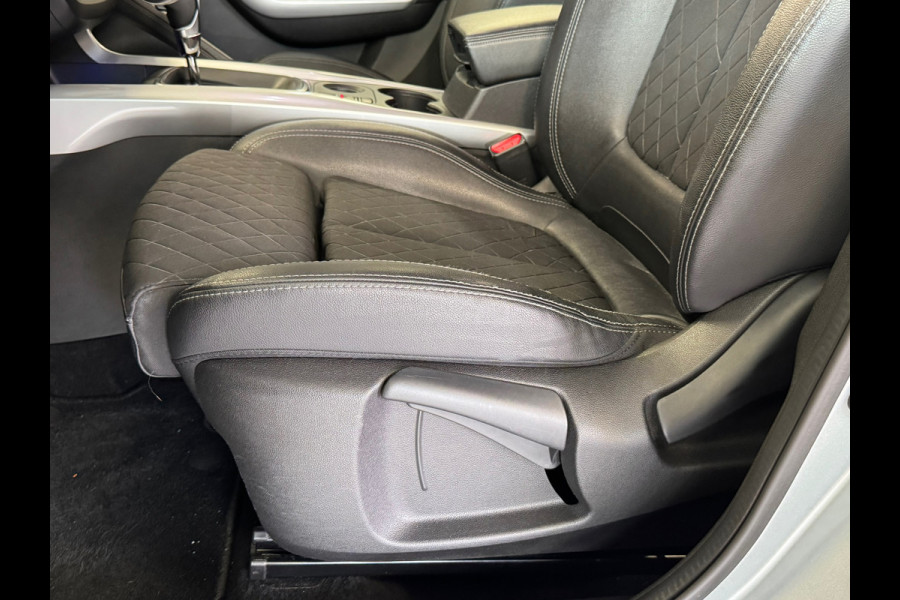 Renault Kadjar 1.3 TCe Zen AUT. PANORAMADAK NAVIGATIE CAMERA TREKHAAK PDC BLUETOOTH AIROC CRUISE USB START/STOP