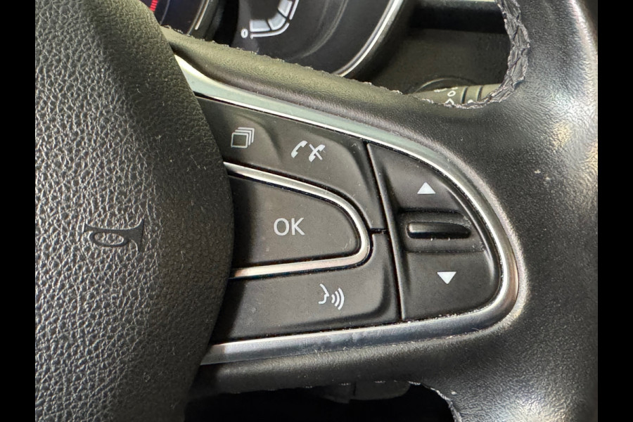 Renault Kadjar 1.3 TCe Zen AUT. PANORAMADAK NAVIGATIE CAMERA TREKHAAK PDC BLUETOOTH AIROC CRUISE USB START/STOP