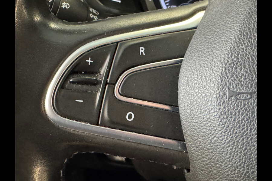 Renault Kadjar 1.3 TCe Zen AUT. PANORAMADAK NAVIGATIE CAMERA TREKHAAK PDC BLUETOOTH AIROC CRUISE USB START/STOP