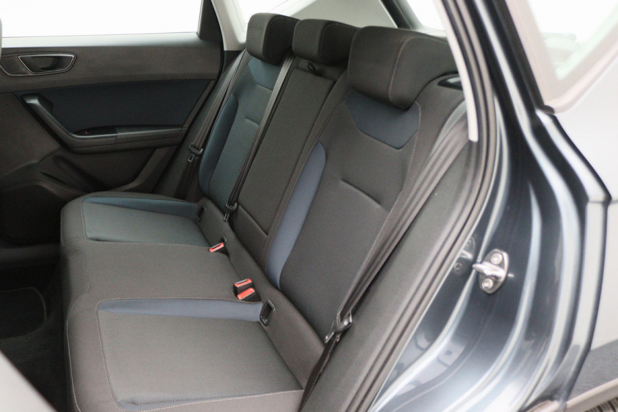 Seat Ateca 1.0 EcoTSI Style Apple Carplay, Climate, Lane Assist, Cruise, PDC, 18"