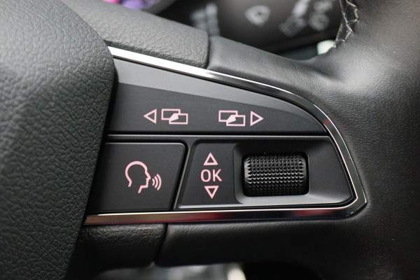 Seat Ateca 1.0 EcoTSI Style Apple Carplay, Climate, Lane Assist, Cruise, PDC, 18"