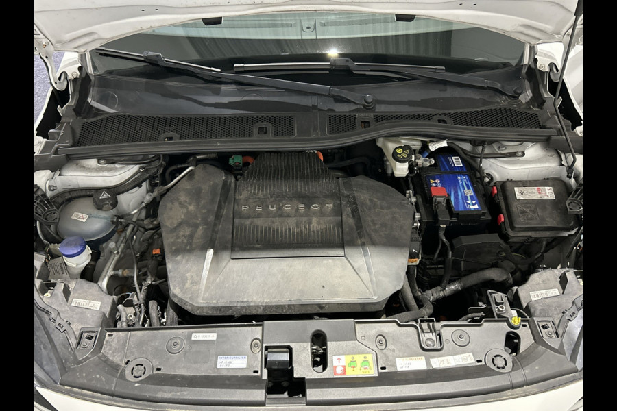 Peugeot e-208 EV GT Pack 50 kWh | Zwart dak | 100 % dealeronderhouden | Soh (batterijcheck) 91,06 %
