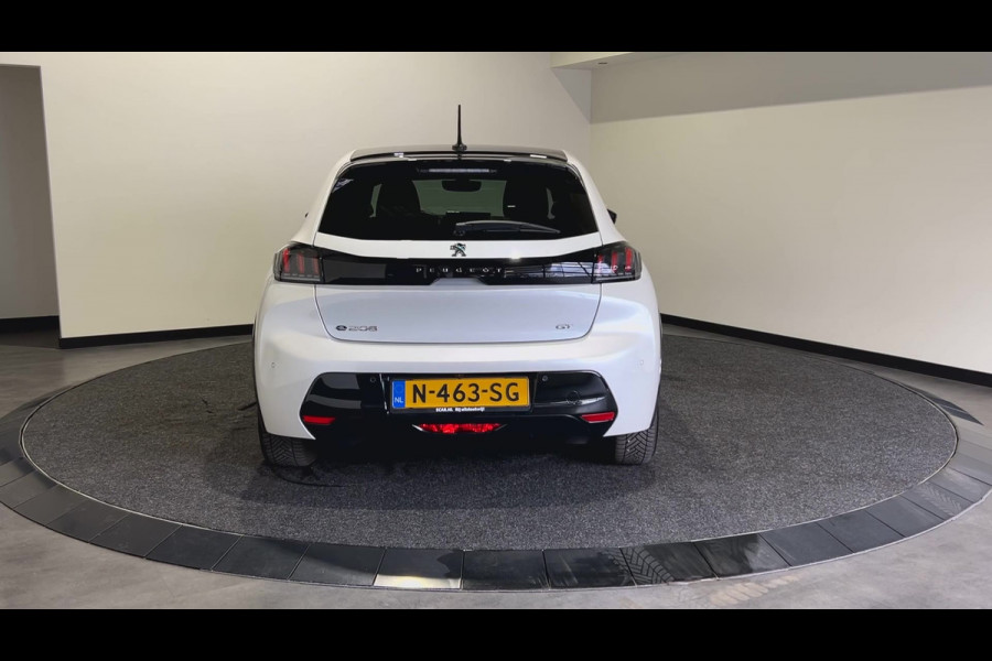 Peugeot e-208 EV GT Pack 50 kWh | Zwart dak | 100 % dealeronderhouden | Soh (batterijcheck) 91,06 %