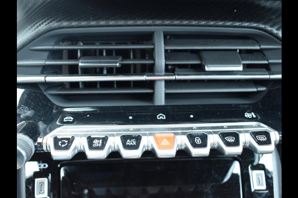 Peugeot 208 Hybrid 100 e-DCS6 GT PANORAMADAK | NAVI & CARPLAY | ACHTERUITRIJCAMERA MET SENSOREN | E.C.C. |