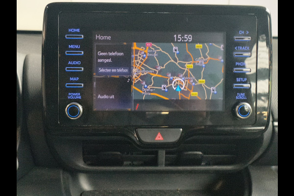 Toyota Yaris 1.5 Hybrid Active uit 2022 Rijklaar + 12 maanden Bovag-garantie Henk Jongen Auto's in Helmond,  al 50 jaar service zoals 't hoort!