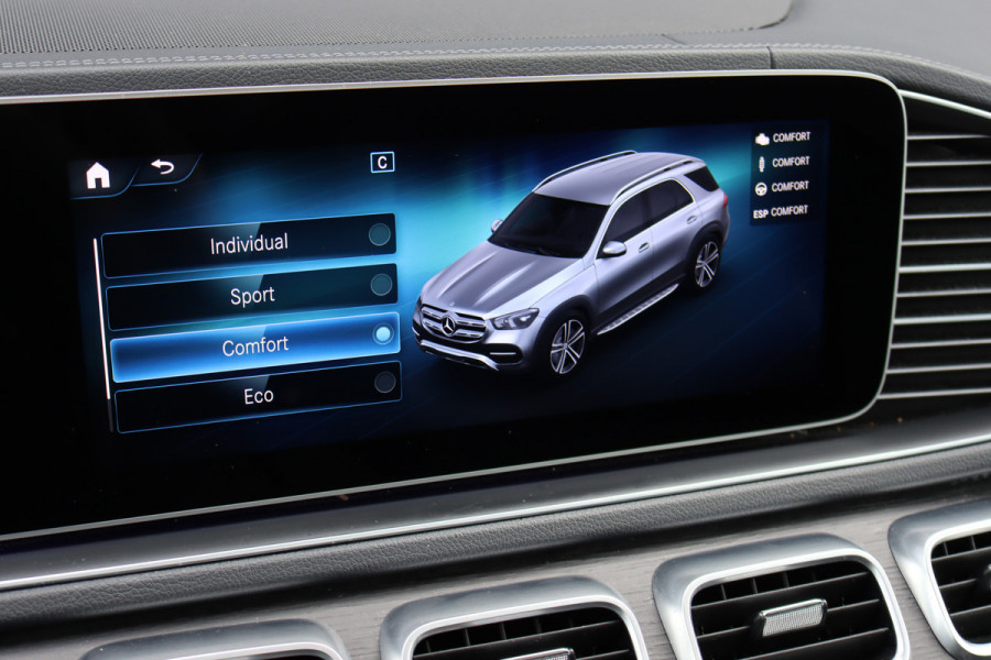 Mercedes-Benz GLE 450 4MATIC Premium+ AMG Line Aut9 | Luchtvering | Distronic+ | Trekhaak | Elek. stoelen Achter | HUD | Panoramadak | Memory | Zonnescherm | Standkachel | Parfumering |