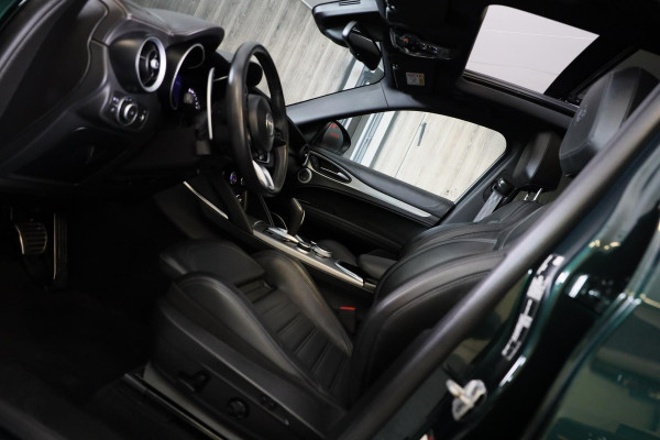 Alfa Romeo Stelvio 2.0 T AWD 6C Villa d'Este / Acc / Lane Assist / HK / Dode Hoek / Camera / Open Panoramadak / Led / Pdc / 20 Inc