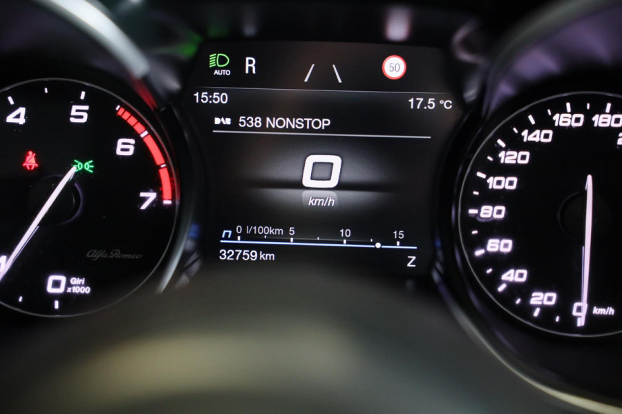 Alfa Romeo Stelvio 2.0 T AWD 6C Villa d'Este / Acc / Lane Assist / HK / Dode Hoek / Camera / Open Panoramadak / Led / Pdc / 20 Inc