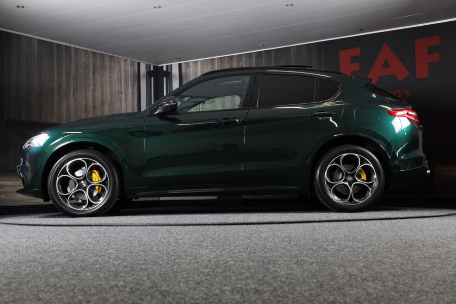 Alfa Romeo Stelvio 2.0 T AWD 6C Villa d'Este / Acc / Lane Assist / HK / Dode Hoek / Camera / Open Panoramadak / Led / Pdc / 20 Inc
