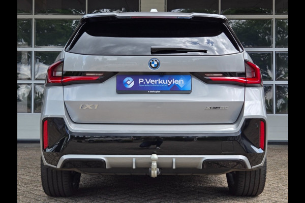 BMW iX1 XDRIVE30 LAUNCH ED. I M PAKKET I 20 INCH I PANORAMA I HARMAN & KARDON