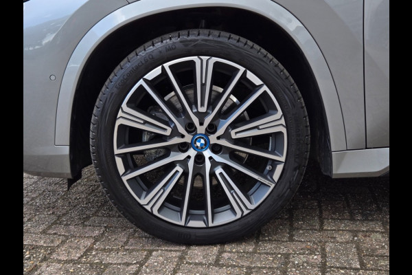 BMW iX1 XDRIVE30 LAUNCH ED. I M PAKKET I 20 INCH I PANORAMA I HARMAN & KARDON