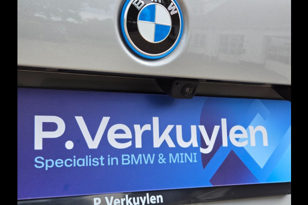 BMW iX1 XDRIVE30 LAUNCH ED. I M PAKKET I 20 INCH I PANORAMA I HARMAN & KARDON