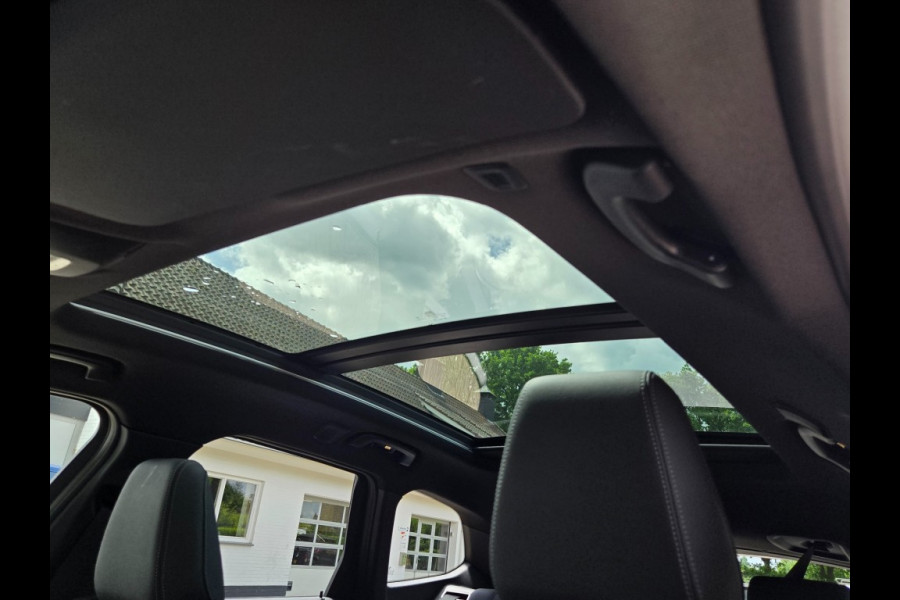 BMW iX1 XDRIVE30 LAUNCH ED. I M PAKKET I 20 INCH I PANORAMA I HARMAN & KARDON