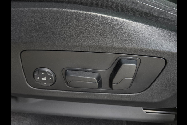 BMW iX1 XDRIVE30 LAUNCH ED. I M PAKKET I 20 INCH I PANORAMA I HARMAN & KARDON