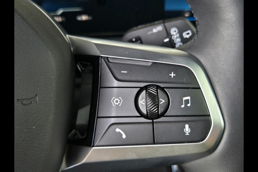BMW iX1 XDRIVE30 LAUNCH ED. I M PAKKET I 20 INCH I PANORAMA I HARMAN & KARDON