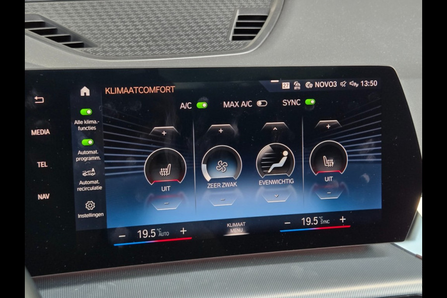 BMW iX1 XDRIVE30 LAUNCH ED. I M PAKKET I 20 INCH I PANORAMA I HARMAN & KARDON