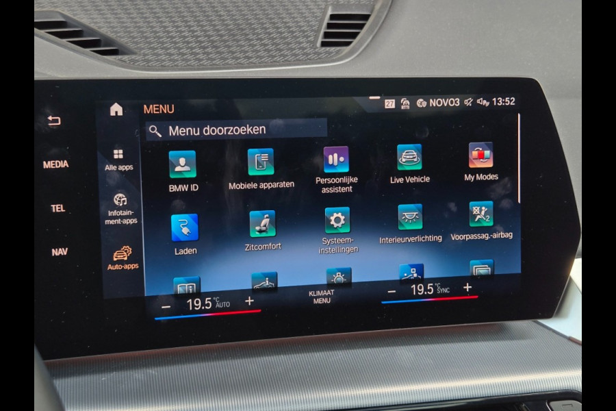 BMW iX1 XDRIVE30 LAUNCH ED. I M PAKKET I 20 INCH I PANORAMA I HARMAN & KARDON
