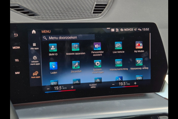 BMW iX1 XDRIVE30 LAUNCH ED. I M PAKKET I 20 INCH I PANORAMA I HARMAN & KARDON
