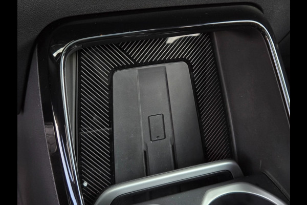 BMW iX1 XDRIVE30 LAUNCH ED. I M PAKKET I 20 INCH I PANORAMA I HARMAN & KARDON