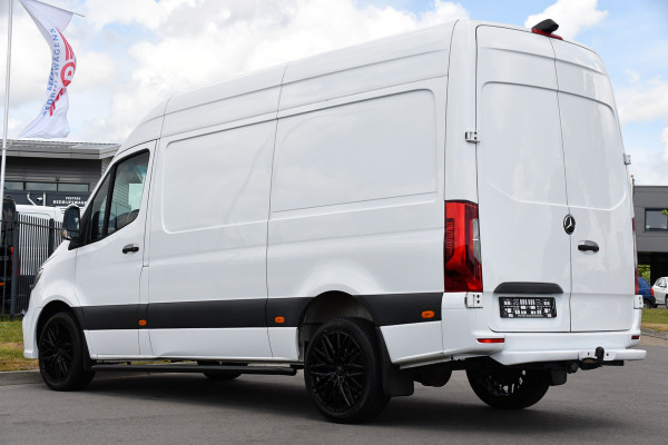 Mercedes-Benz Sprinter 319 V6 3.0 CDI L2H2 AMG Pakket! Camera, Cruise, Carplay, Automaat, LED, 190PK, Multimedia, Stoelverwarming, UNIEK!