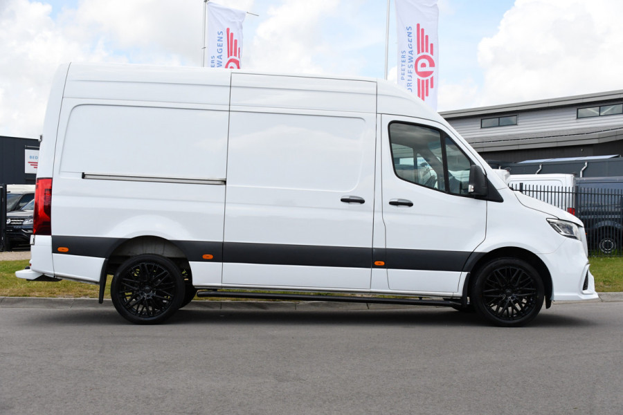 Mercedes-Benz Sprinter 319 V6 3.0 CDI L2H2 AMG Pakket! Camera, Cruise, Carplay, Automaat, LED, 190PK, Multimedia, Stoelverwarming, UNIEK!
