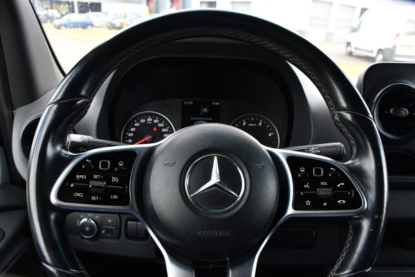 Mercedes-Benz Sprinter 319 V6 3.0 CDI L2H2 AMG Pakket! Camera, Cruise, Carplay, Automaat, LED, 190PK, Multimedia, Stoelverwarming, UNIEK!